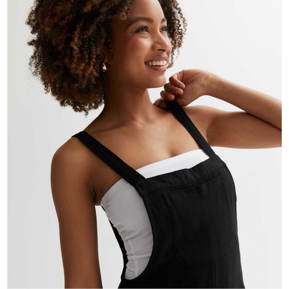NEW LOOK TALL Black Jumpsuit Overalls Cropped Wide Leg Relaxed Fit Deep Pockets - Picture 2 of 7